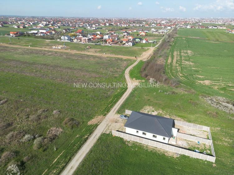 Casă Modernă de Vânzare 3 Camere, 2 Băi, Terasă Acoperită Zona în Dezvoltare - 8