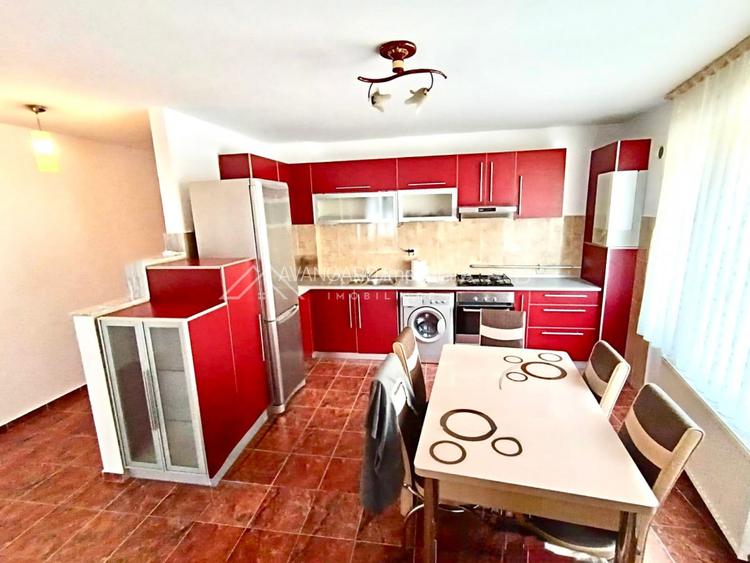 Apartament spatios de 3 camere, str. Bistritei - 2