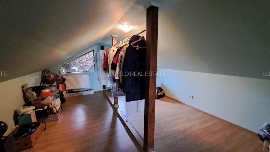 VILA INDIVIDUALA SUPERBA - CU TEREN GENEROS - AMPLASAMENT IDEAL - 55