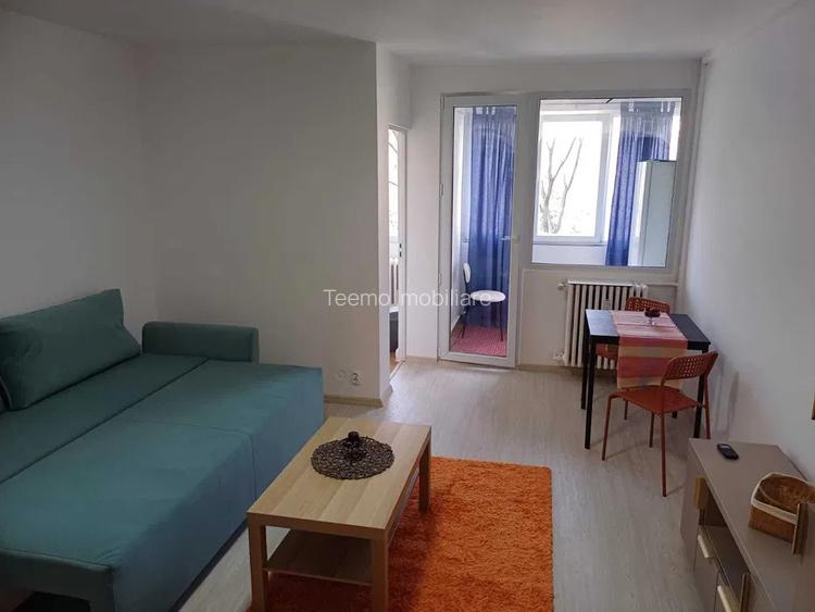Garsoniera, semidecomandata, 30 mp, balcon, ac, metrou, Aparatorii Patriei - 2