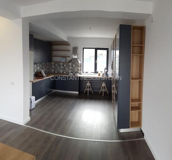 Proprietar - Single 4 camere, 330 mp curte compacta, living 40 mp - 6