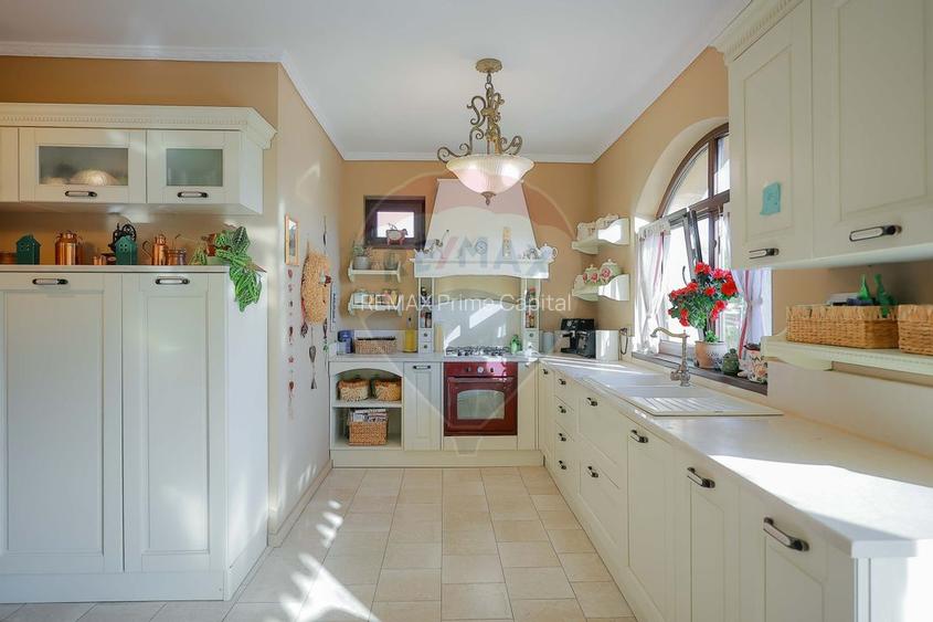 Vilă mediteraneană cu 5 camere, Dealuri Oradea - 9