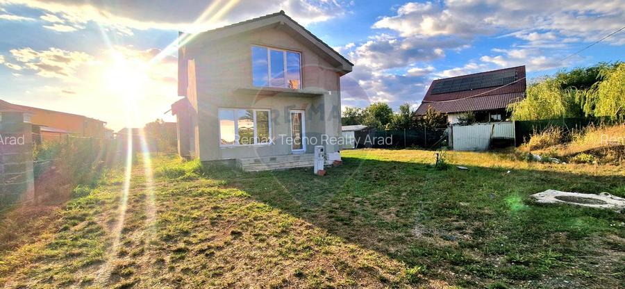 Casa individuala P+M, 146 mp utili, 397 mp teren - Sofronea - 4