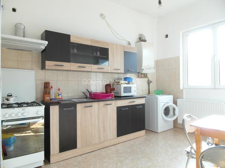 P-ta Muncii- 3 minute metrou, camera la vila pt. o studenta/absolventa - 6