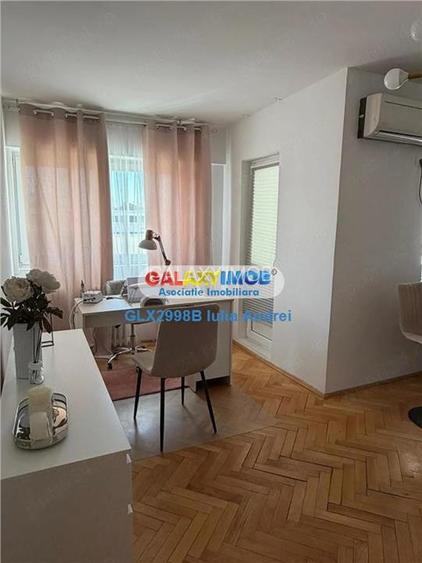 Apartament cu o camera de inchiriat nemobilat 1 Mai - 2
