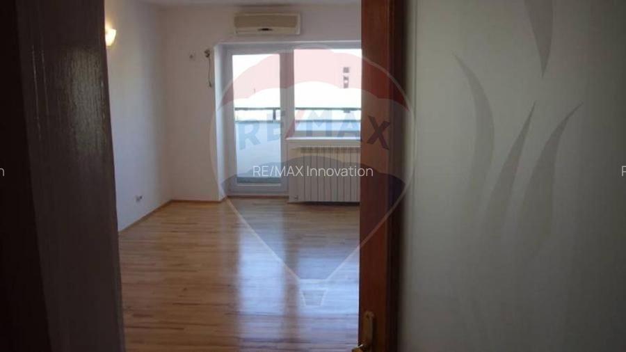 INCHIRIERE/Apartament spațios cu 4 camere – Bd. Unirii nr. 76 - 14