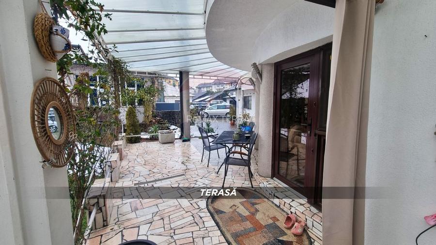 Casă / Vilă cu 10 camere de vânzare în SIGHETUL MARMATIEI zona Central - 10