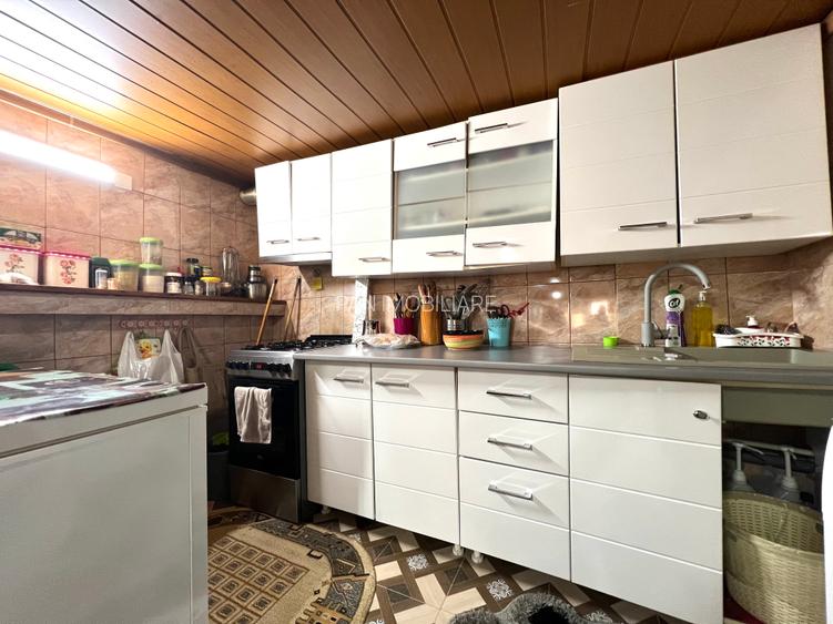 Casa Tuzla – 2 Constructii Individuale – 9 camere – 811mp teren - 27