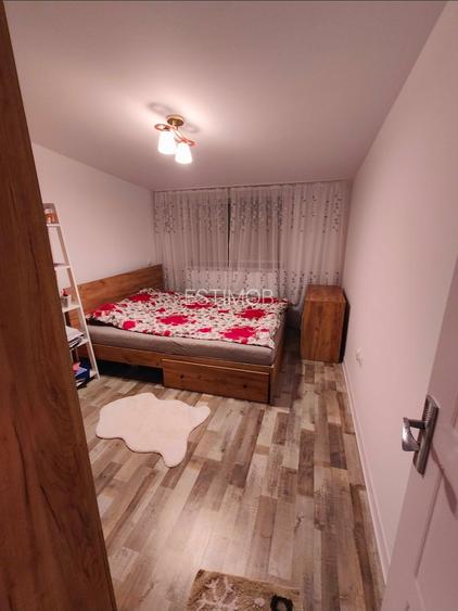 Vand casa 4 camere tip duplex Tarlungeni Izvor zona Hanul din Izvor - 12