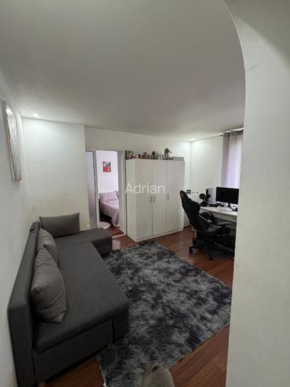 Vând Apartament 2 camere etaj 1 din 4  - 11