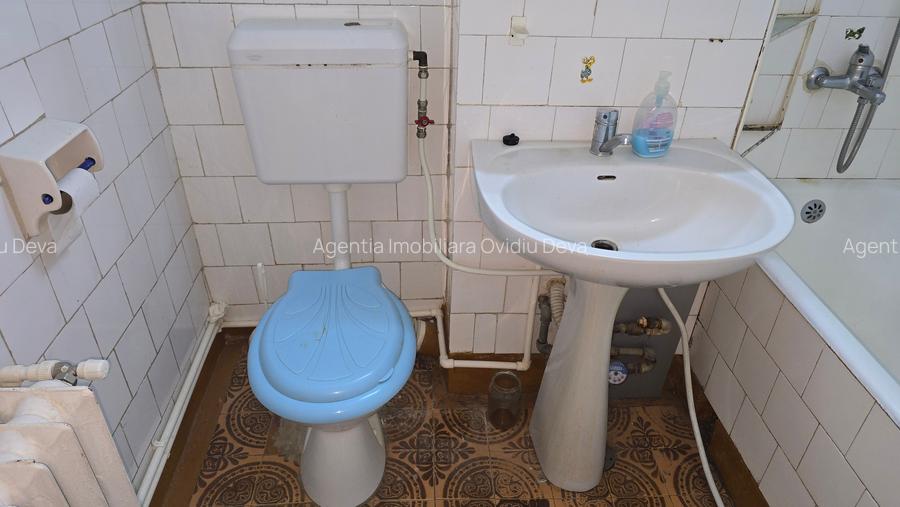 Vand apartament 3 camere decomandat, Deva, zona Balcescu, suprafata utila 67,44 - 9