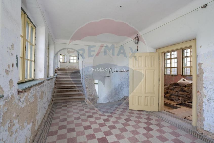 Fosta scoala saseasca semnata de Fritz Balthes - Bruiu, Sibiu - 7