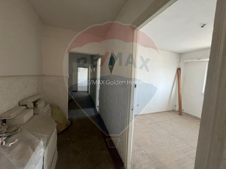 Apartament 4 camere in zona Piata - 8