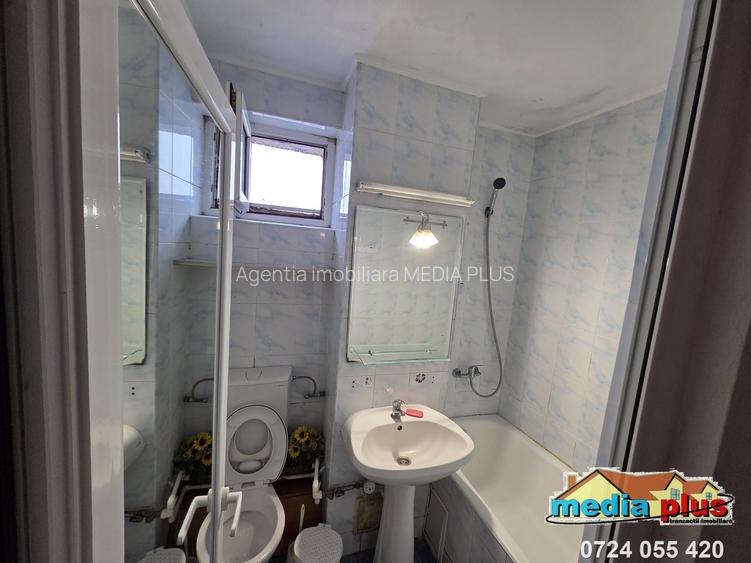 Apartament 2 camere decomandat de închiriat, etaj 9, zona Palatul de Justiție – - 8