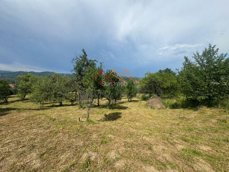 Teren 2037 mp, 17 ml deschidere, 28 euro/m2, vedere panoramica - 3