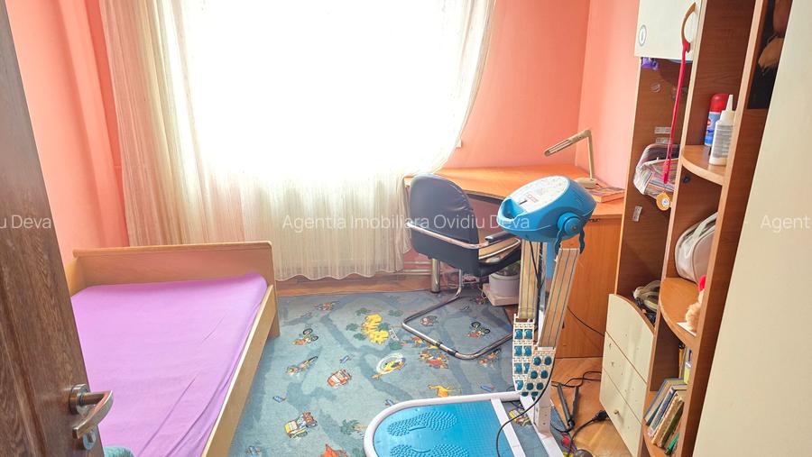 Vand apartament cu 4 camere in Deva, Crinilor, et 3, doua bai, balcon - 9