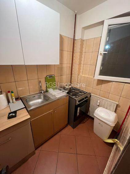 Garsoniera de vanzare -Titan - 4