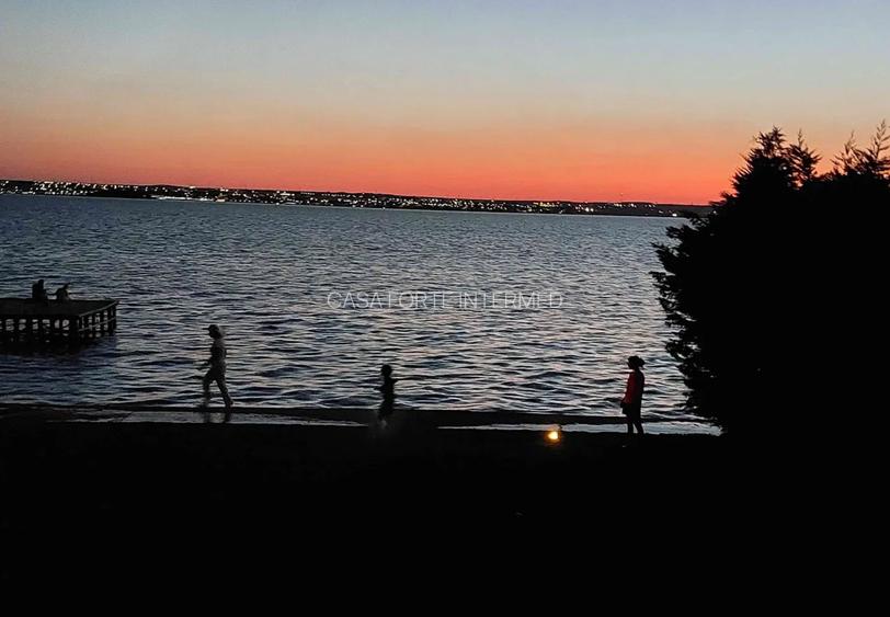 Apartament  3 camere, cu terasa si vedere la lac - zona hotel Vega   349000 euro - 13