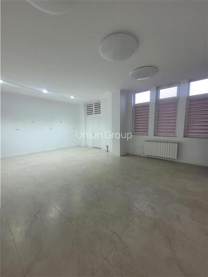 Spatiu ideal pentru afacerea ta – Tomis 3, parter bloc, pretabil pt mai multe ac - 2