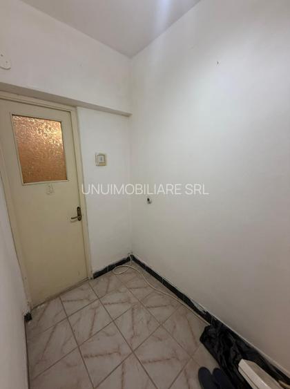 Apartament trei camere - parter - 72mp - Școala nr. 9 - 10