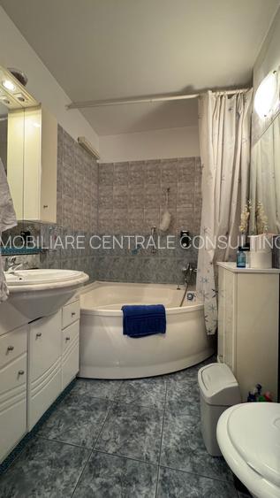 Vis avis cladire CEC, bloc 1980, unic, f. rar in piata - 15