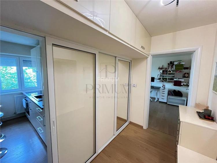 Take Ionescu - Medicina - Amenajat lux - Centrala termica proprie - Balcon spati - 10