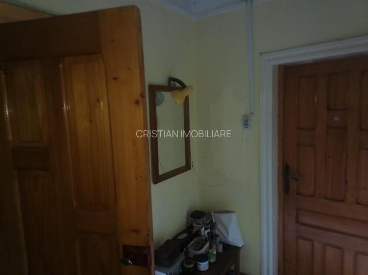 ID 10454, SUPER POZITIE! Casa constructie caramida, 2 camere, zona Centrala - 3