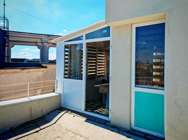 Apartament cochet cu terasa si vedere panoramica in Unirii cu centrala de bloc