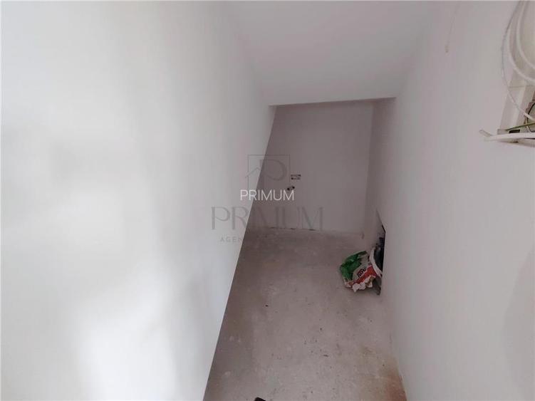 Duplex superb- proiect deosebit - terasa incalzita - toate utilitatle -3 bai - 6