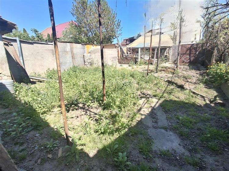 Apartament la casa 2 camere pivnita  100mp gradina zona Lazaret - 9