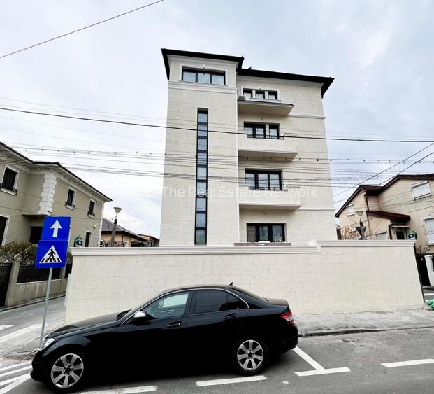 SUPER OCAZIE SE VIND 3 APRTAMENTE DE LUX IN VILA ZONA PARC CAROL COSBUC - 2