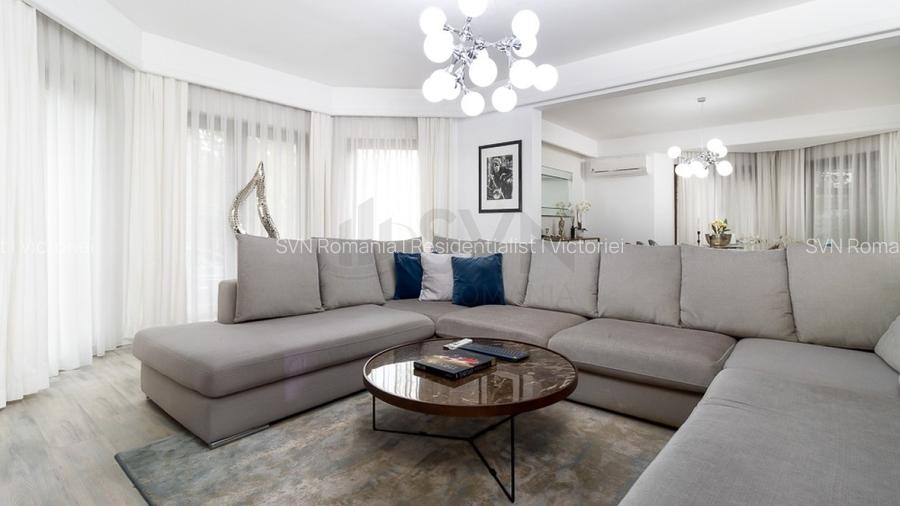 REV2002939 Vila cu piscina 2000 mp teren in Corbeanca - 2