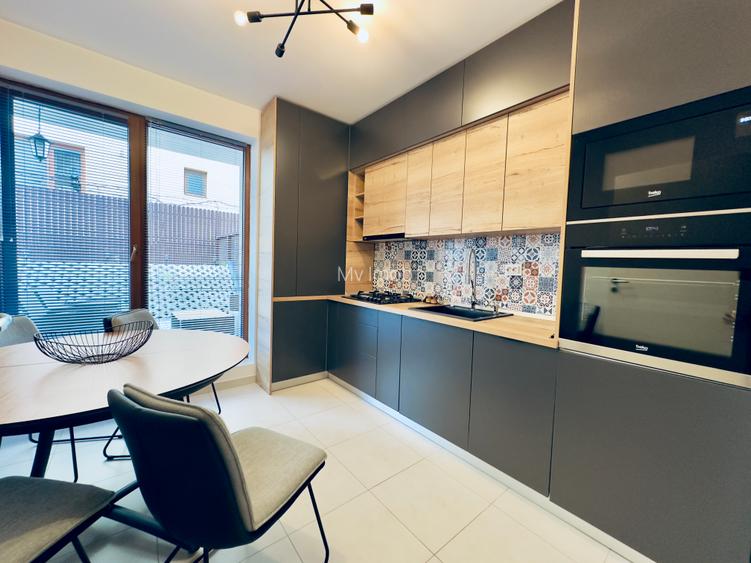 Apartament cu 2 camere,70 mp plus terasa de 20 mp in zona Tractorul - 7