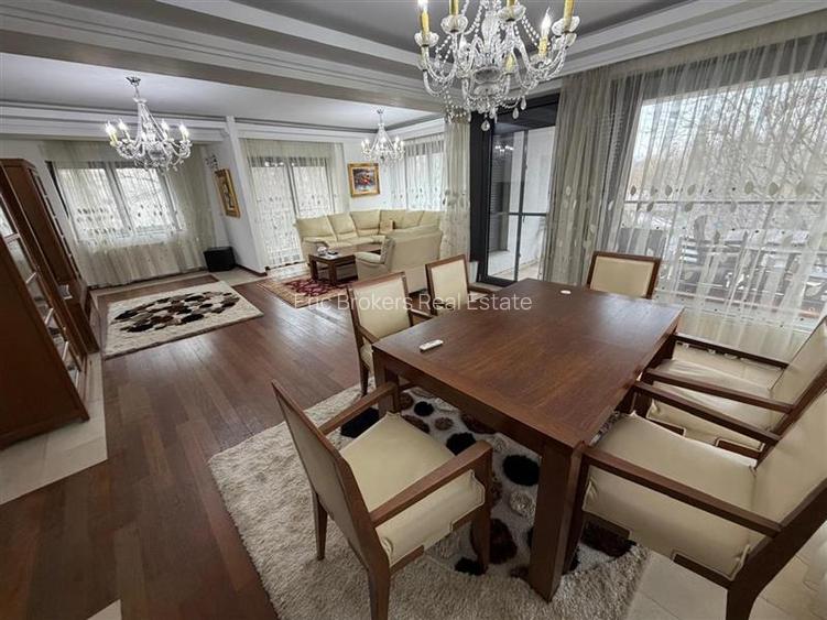 Vanzare apartament 4 camere, Nodrului, 180mp, la 1 minut de parc - 2