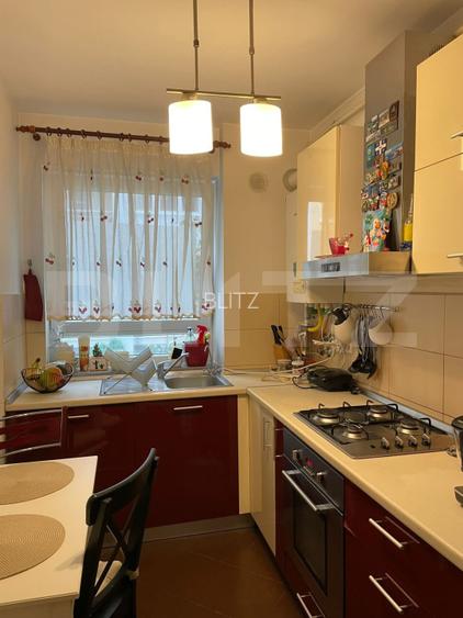Apartament 3 camere de vânzare – zonă excelentă, cu loc de parcare - 4