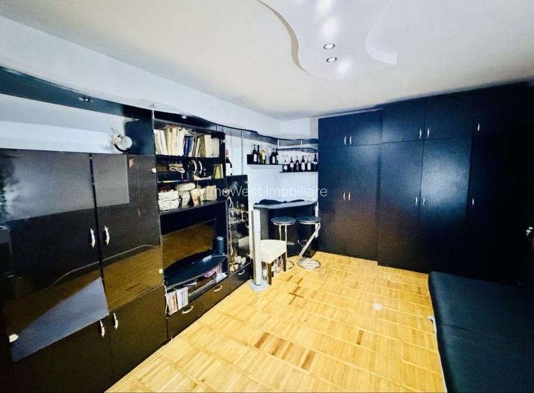 Aradului | 2 Camere | Decomandat | Centrala Proprie - 2