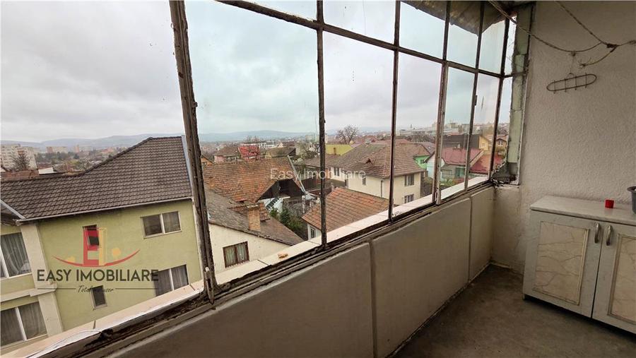 Apartament 3 camere , Dambu Pietros , Et Intermediar - 7