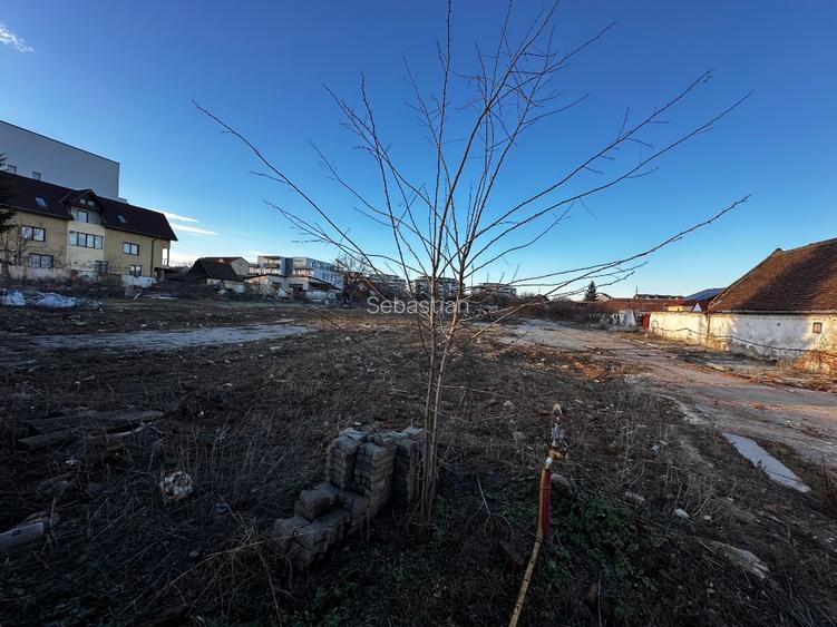 Teren de vânzare 5595mp - 2