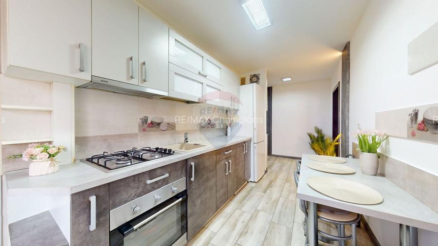 Apartament 3 camere, 2 băi, 2 parcări de vânzare zona Avantgarden 2 - 14