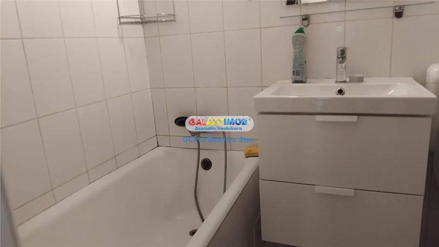 Inchiriere garsoniera spatioasa decomandata pe BD. DECEBAL - 25