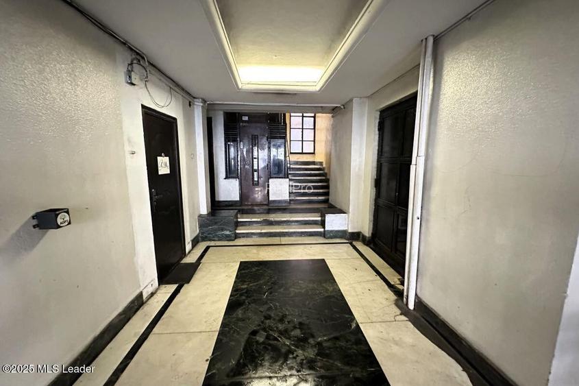 B-dul Carol I, 93 mp utili, stradal, etaj 6 din 7, amenajat, 2 bai - 36