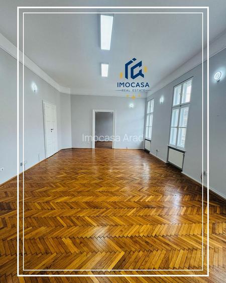 De vanzare Apartament Rez. Birou dimensiuni impresionantă centru Arad - 4