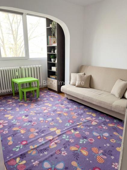 Apartament cu 4 camere, 90 mp, decomandat, etaj intermediar, Zona Dambovitei - 3