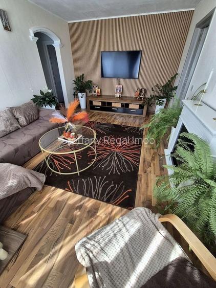 Apartament 3 camere de vânzare Gorjului - 2