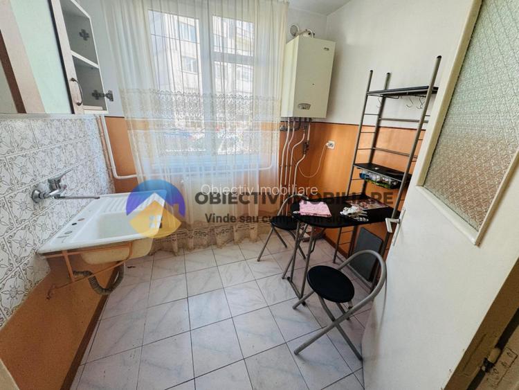 Apartament 1 camera– Centru,str.Ana Ipatescu,– 38 mp - 4