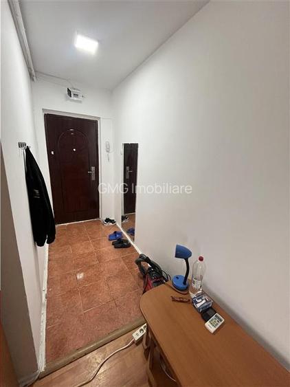 Garsoniera zona PANTELIMON - 6