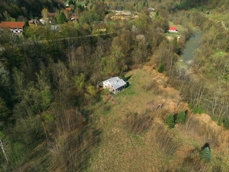 Casa si teren intravilan Tarcau - 42