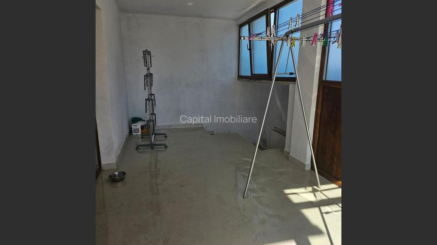 Casa Strejnicu: 150m², 3 dormitoare, 2 băi, 2 garaje
 - 18