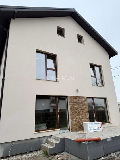 Casă Individuală Modernă, 4 Dormitoare,Mansarda Finisata - 14