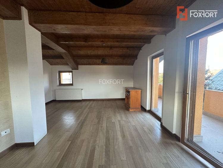 Casa individuala cu 10 camere si piscina, in Dumbravita - ID V5614 - 13